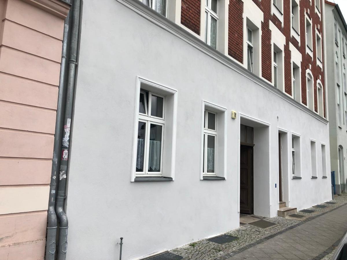 Modernes Apartment Lieblingsfleck I 2 Schlafzimmer I 4 Betten I Zentrumsnah Eberswalde ภายนอก รูปภาพ